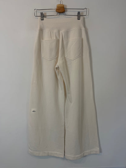 ALO. Pantalón deportivo beige largo. T XXS