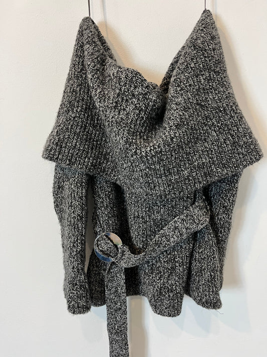 ZARA. Jersey gris espiga T.m