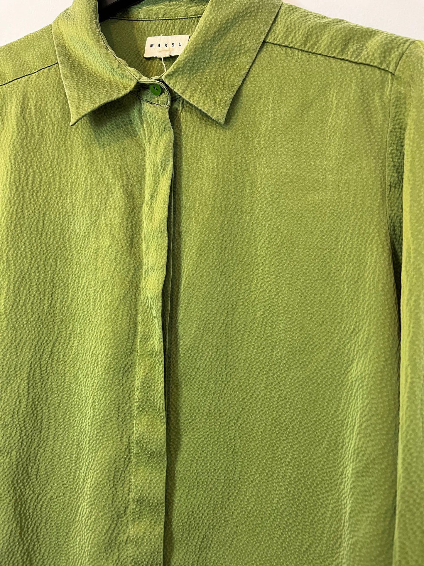MAKSU. Green silk blouse TS