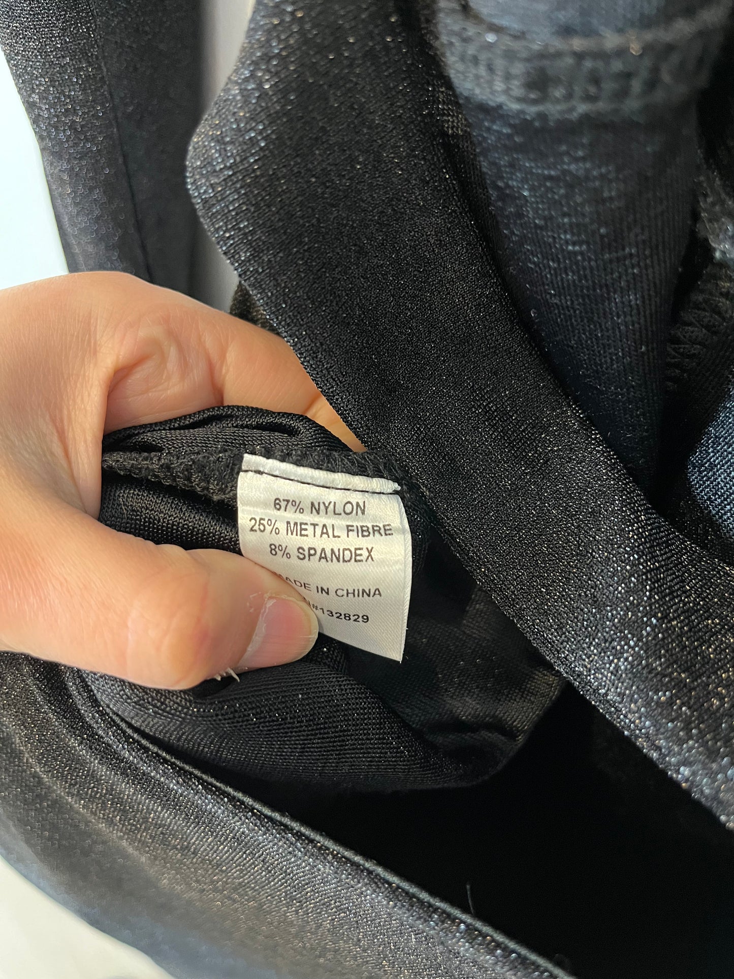 SUPERDOWN. Mono negro purpurina T.l