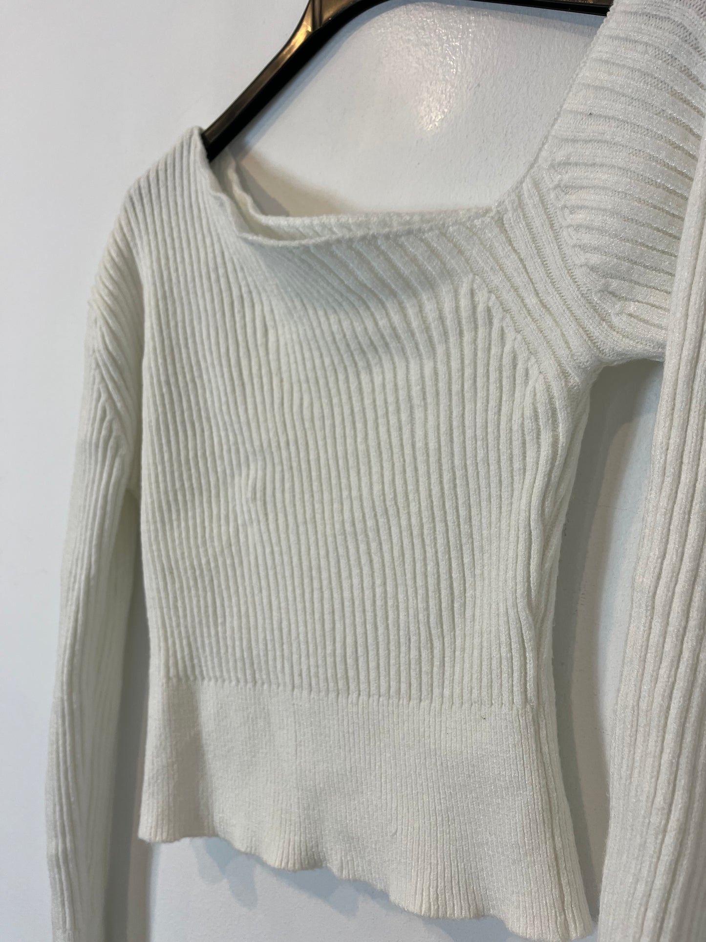 OTRAS. Top blanco canalé TU(s)