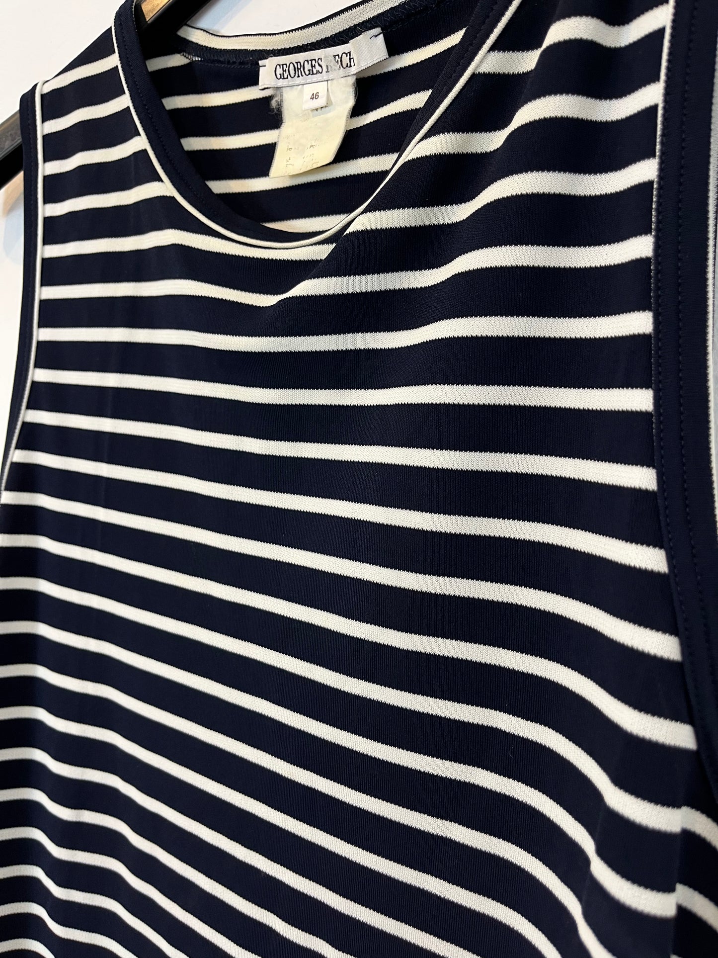 GEORGES RECH. Blue striped sleeveless top. TM