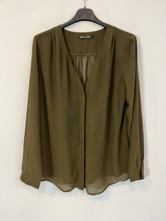 URBAN COCO. Blusa verde. T L