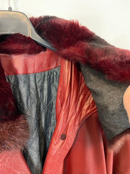 OTHERS. Vintage wine-colored coat. Size 46