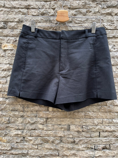 STRADIVARIUS. Black shorts, size 40
