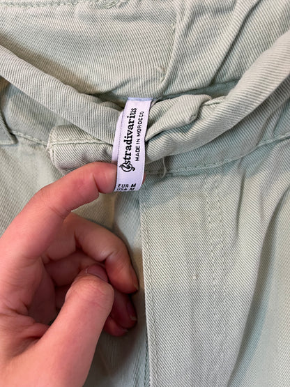 STRADIVARIUS. Pantalón verde slouchy T.M