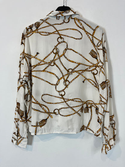 STRADIVARIUS. Blusa beige cuerdas T.m