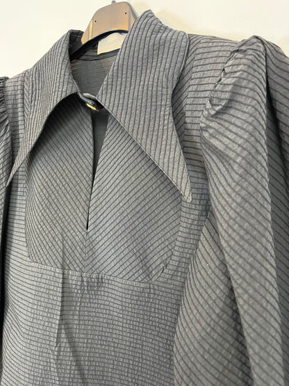 PANAMBI. Black texture blouse T.38