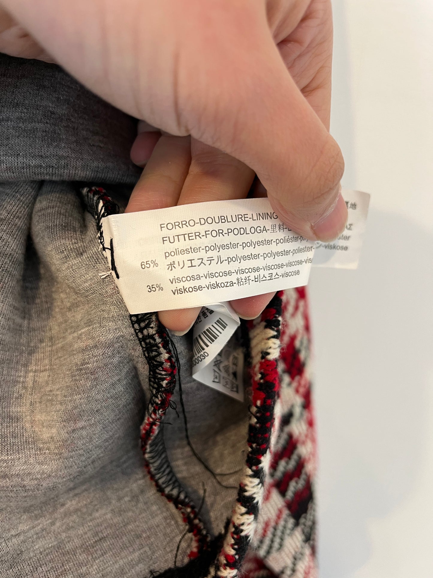 BERSHKA. Jersey capucha tricolor. T M