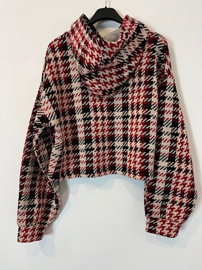 BERSHKA. Jersey capucha tricolor. T M