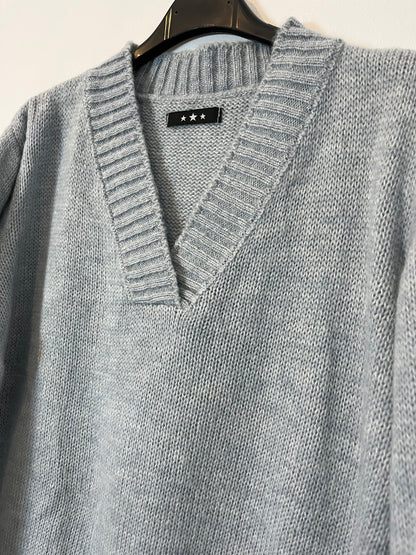OTHERS. V-neck sweater. TL