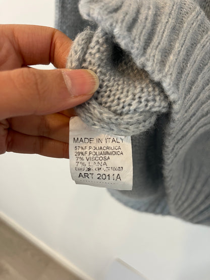 OTHERS. V-neck sweater. TL