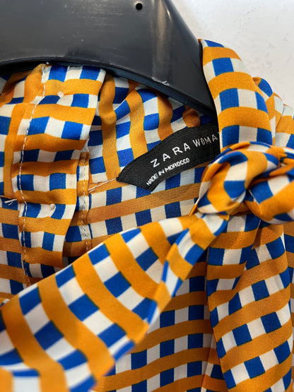 ZARA. Checkered blouse with collar detail. TM