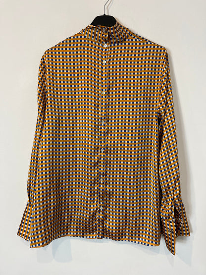 ZARA. Checkered blouse with collar detail. TM