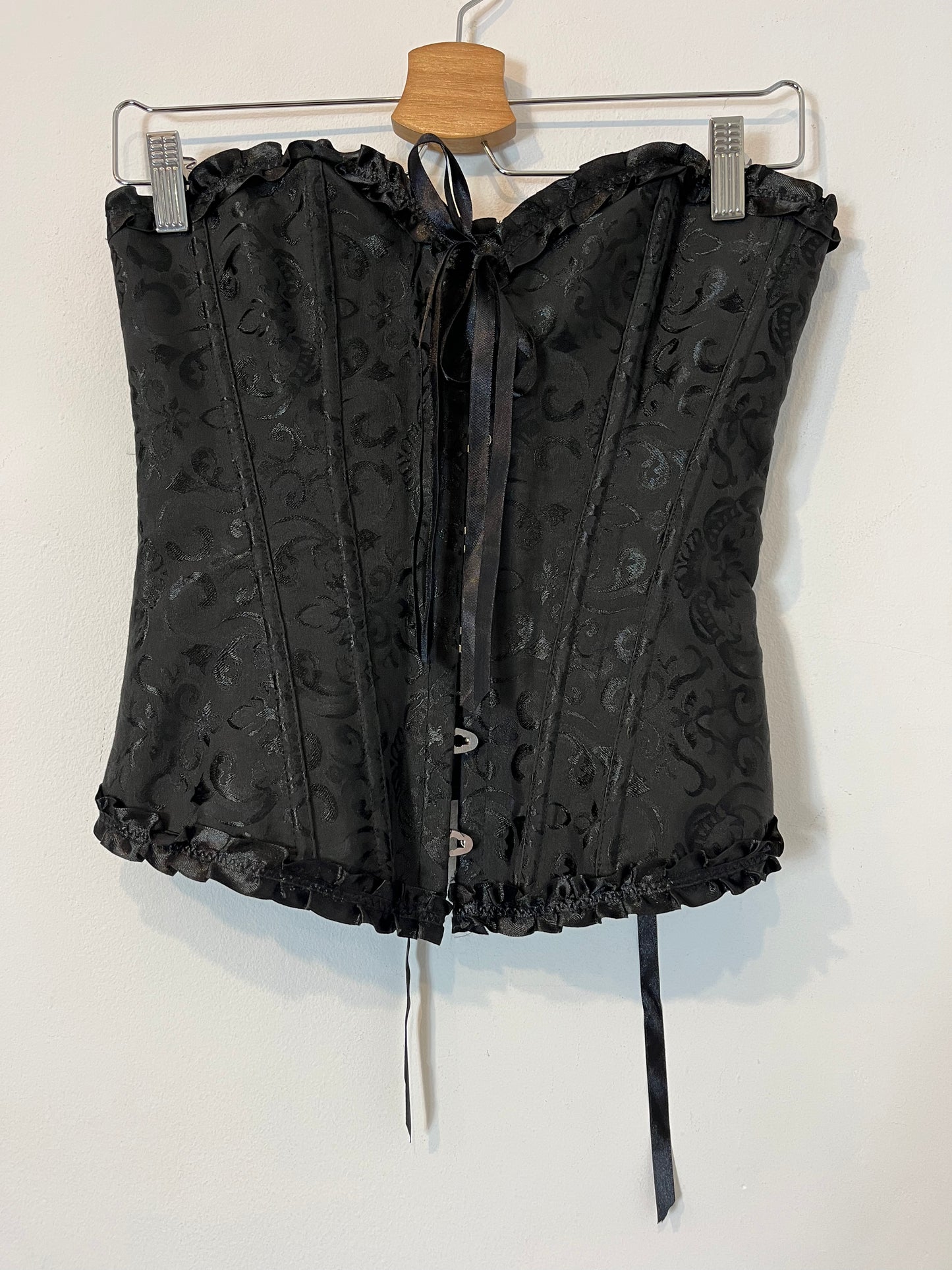 OTHERS. Black corset. TM