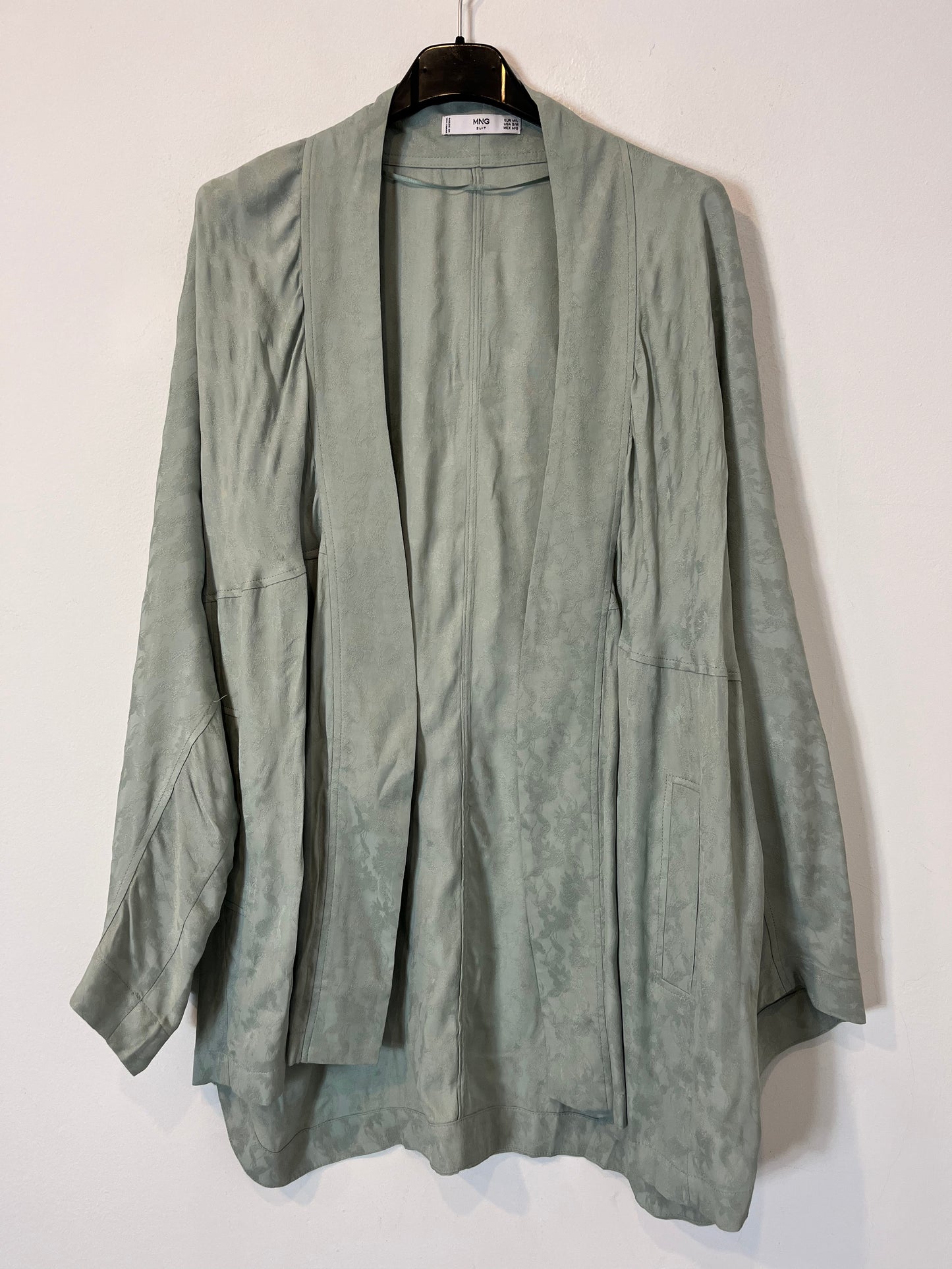 MANGO. Kimono fluido azul claro. T M/L