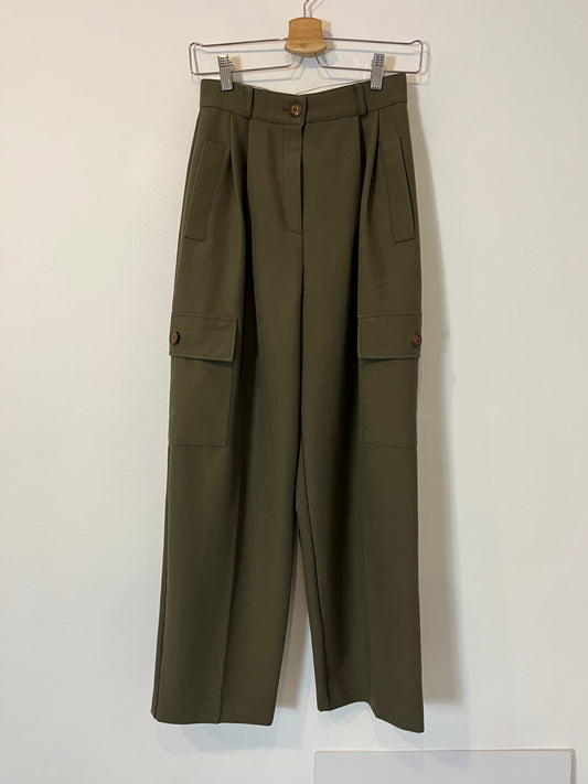 THE FRANKIE SHOP. Pantalón cargo verde T.xs