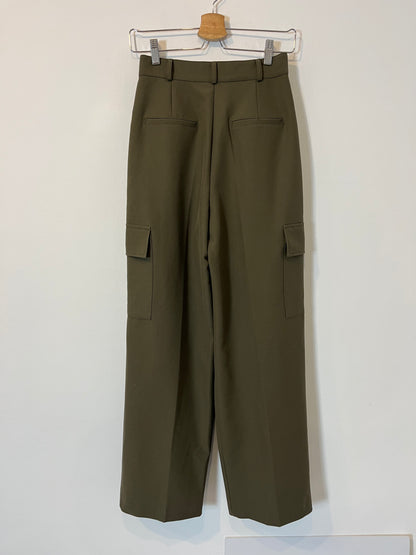 THE FRANKIE SHOP. Pantalón cargo verde T.xs
