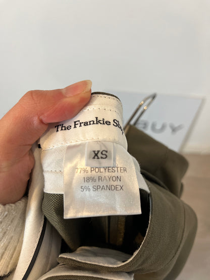 THE FRANKIE SHOP. Pantalón cargo verde T.xs