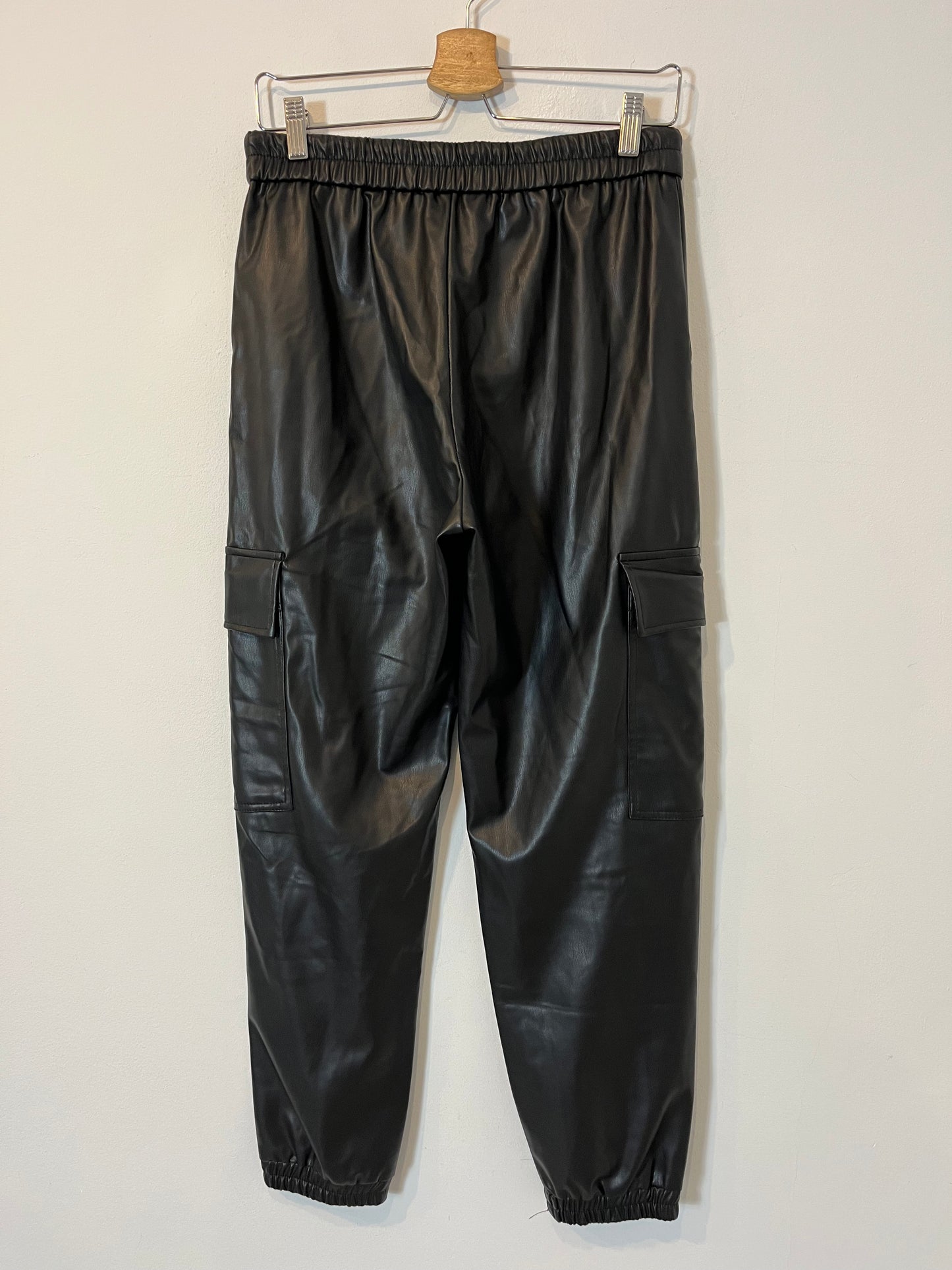 ZARA. Black faux leather Ts trousers