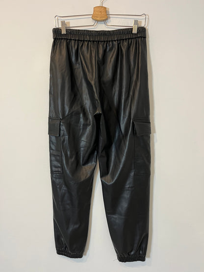 ZARA. Black faux leather Ts trousers