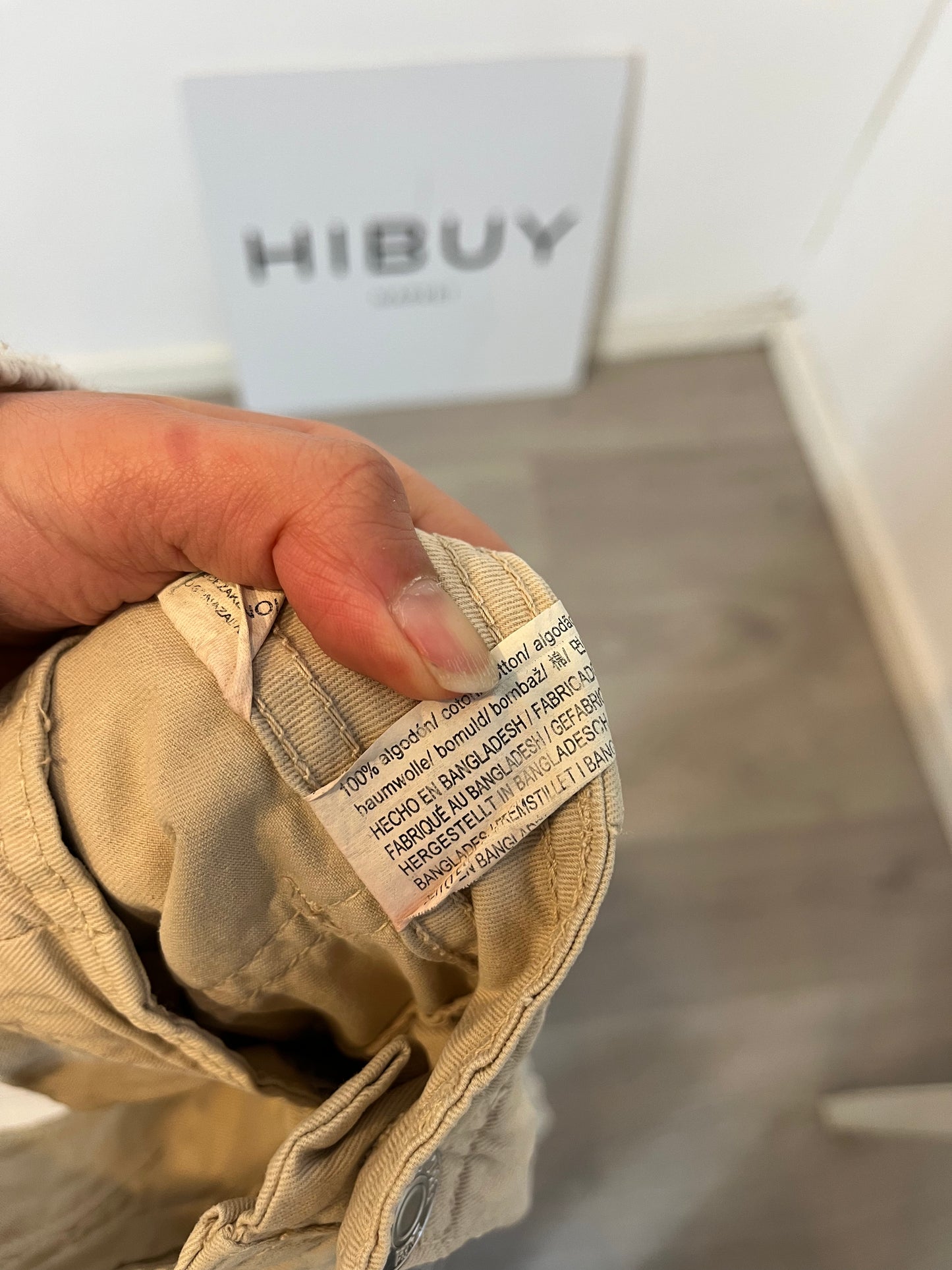 ZARA. Pantalón cargo beige  T.36