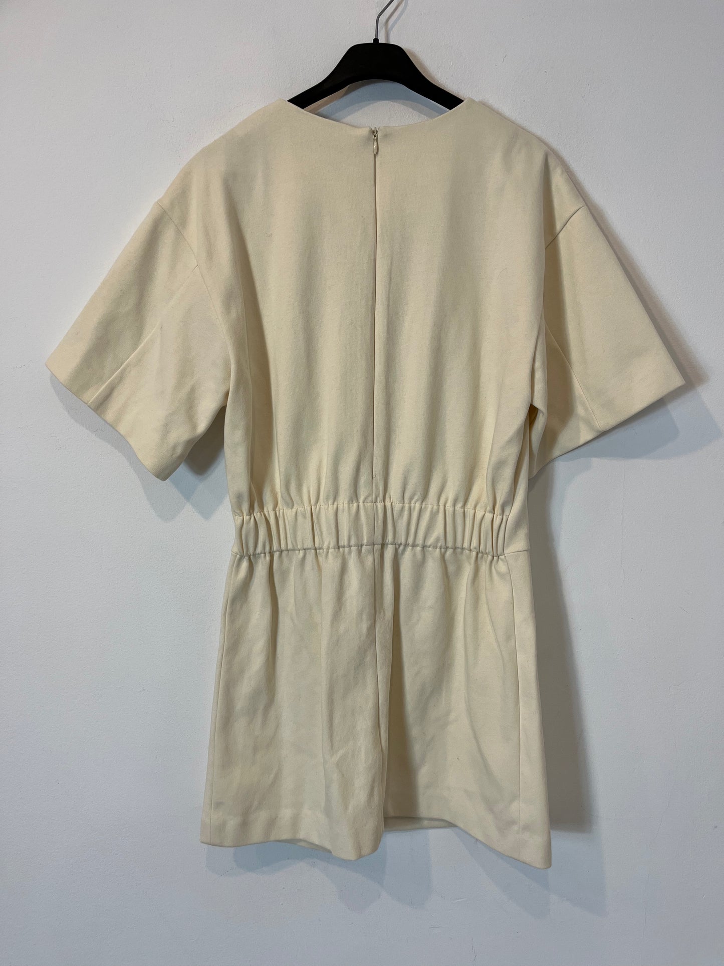 LOWBURN. Beige pleated dress Tu(S)