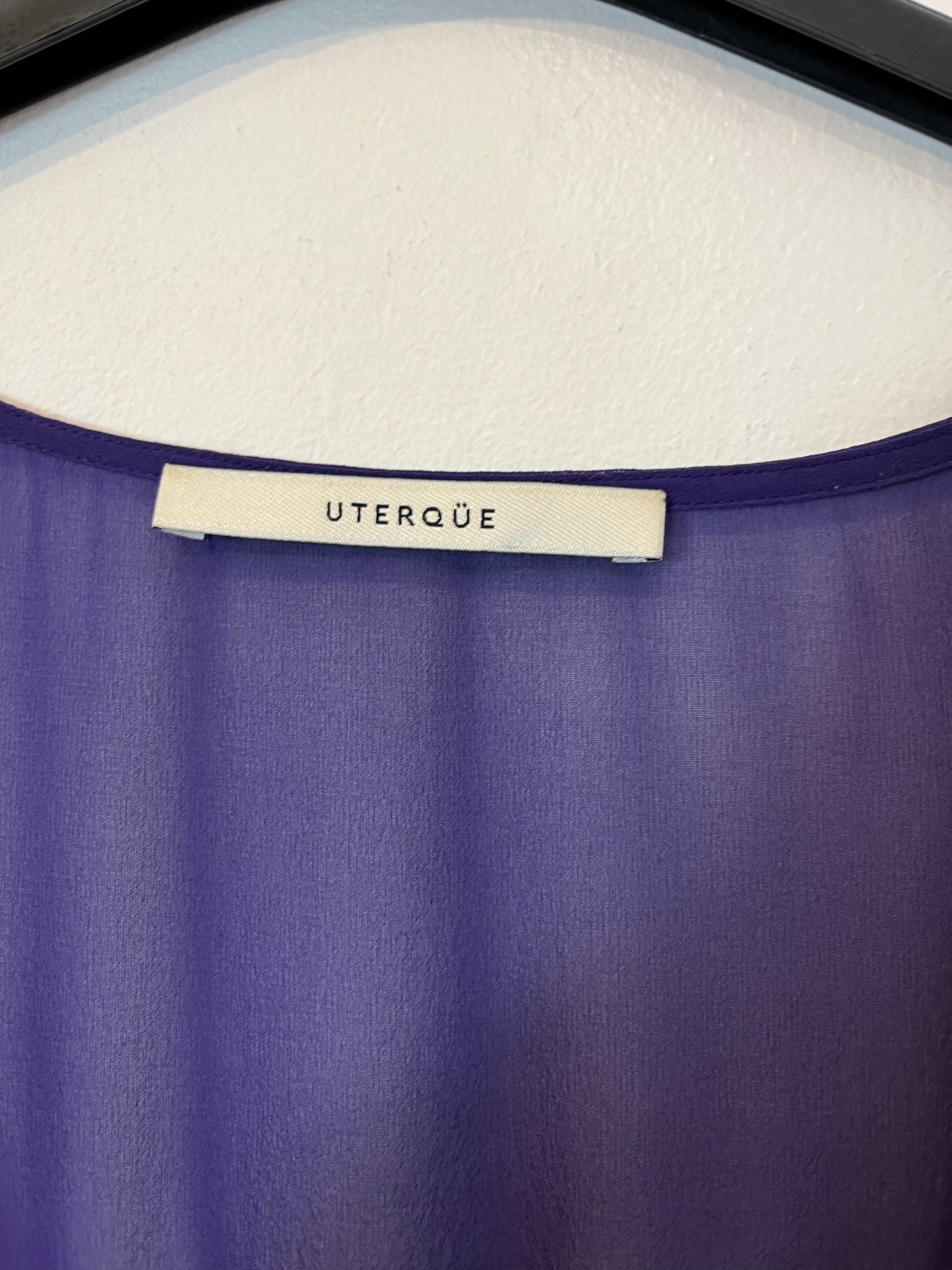 UTERQÜE. Blusa morada gasa. T M
