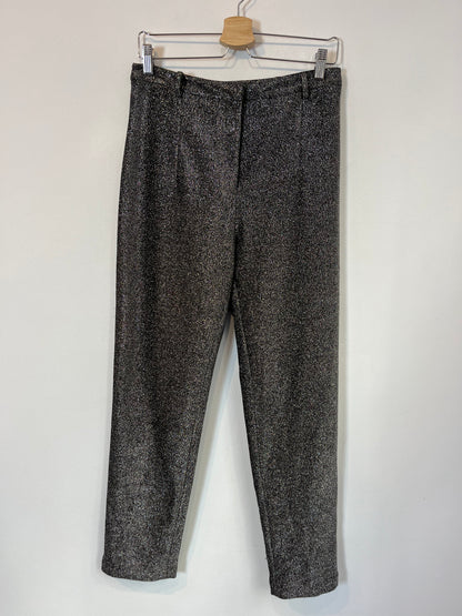UTERQÜE. Pantalón gris plateado. T M