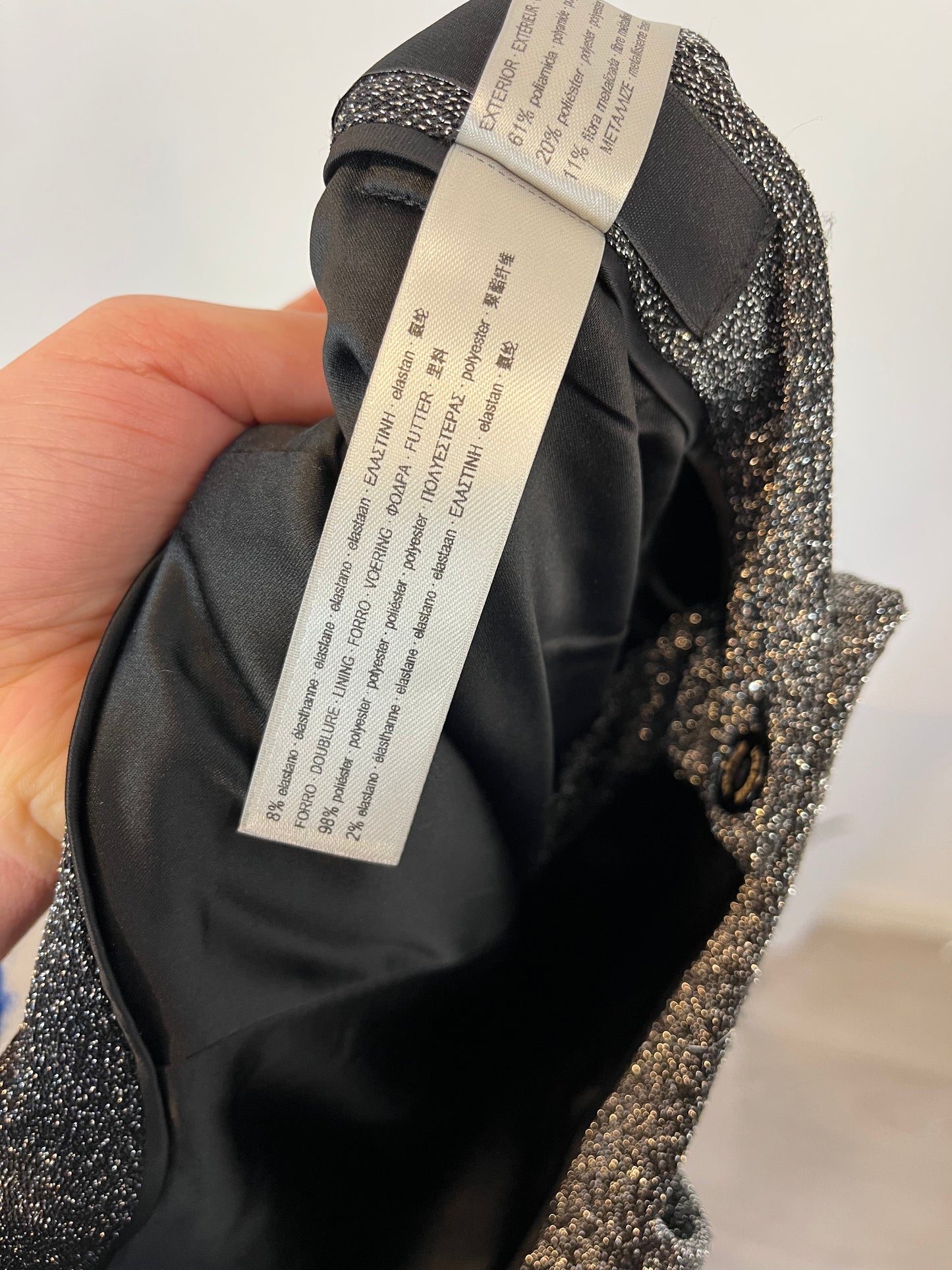 UTERQÜE. Pantalón gris plateado. T M