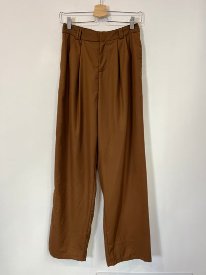 OTRAS. Pantalón marrón sastre. T S