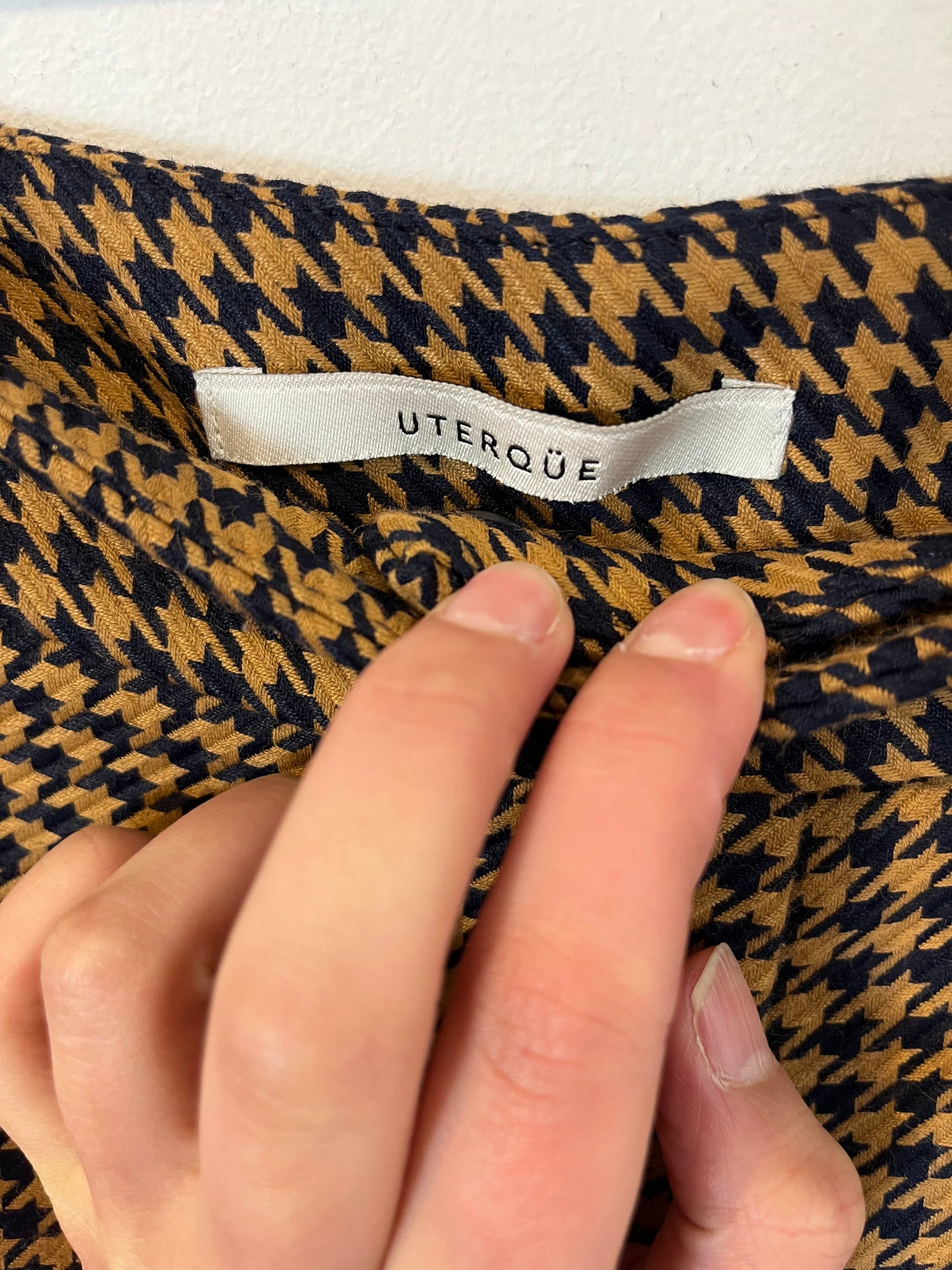 UTERQÜE. Wide-leg houndstooth trousers. Size 36