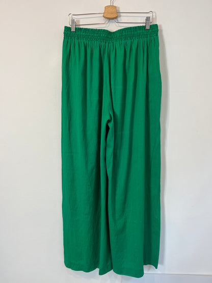 RALPH LAUREN. Green flowy pants. TL