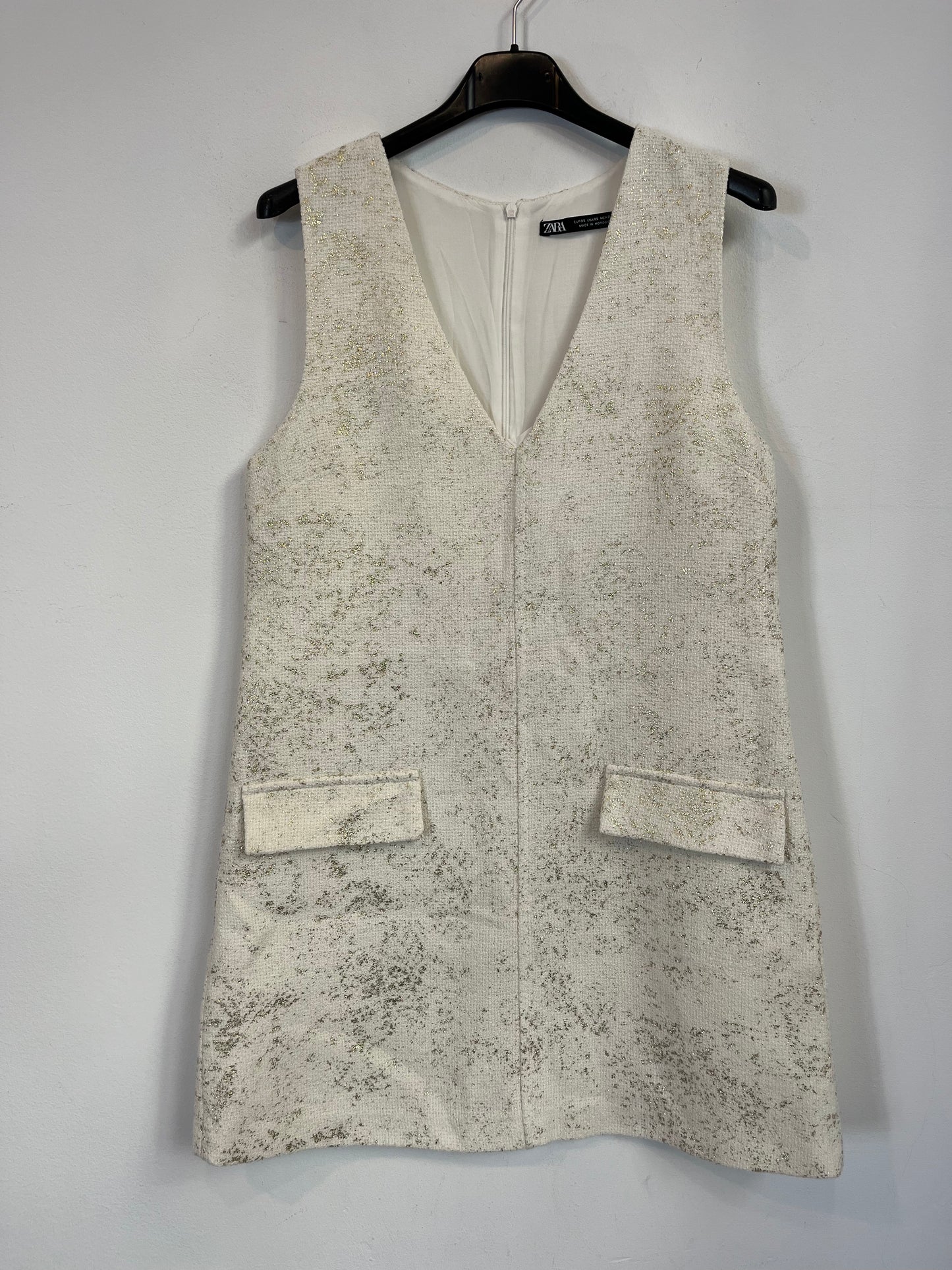 ZARA. Vestido corto  blanco tweed T. xs