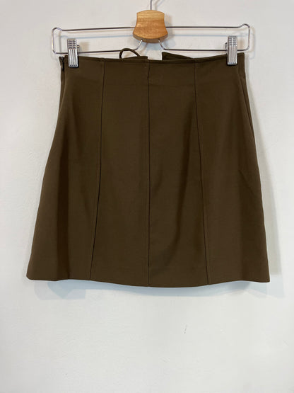 ZARA. falda verde cuerdas T.s