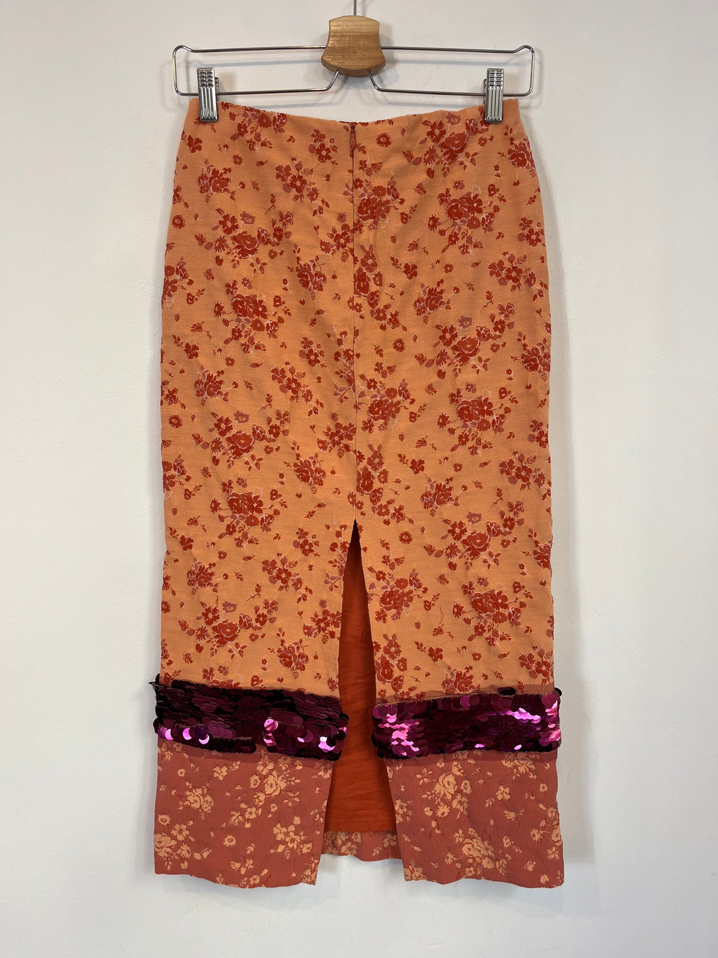 ZARA STUDIO. Embroidered midi skirt T.xs