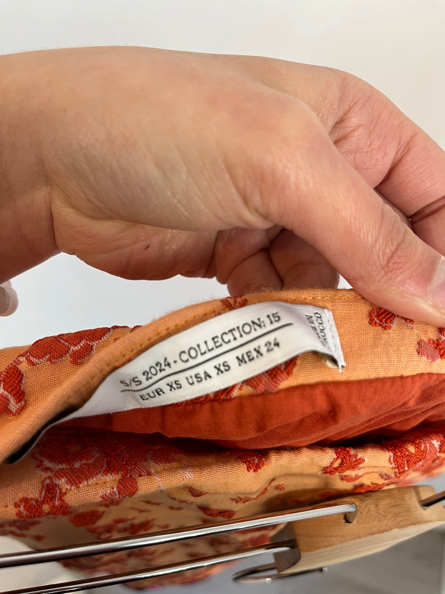 ZARA STUDIO. Embroidered midi skirt T.xs