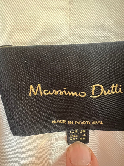 Massimo Dutti. Blazer blanco botones. T. 36