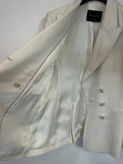 Massimo Dutti. Blazer blanco botones. T. 36