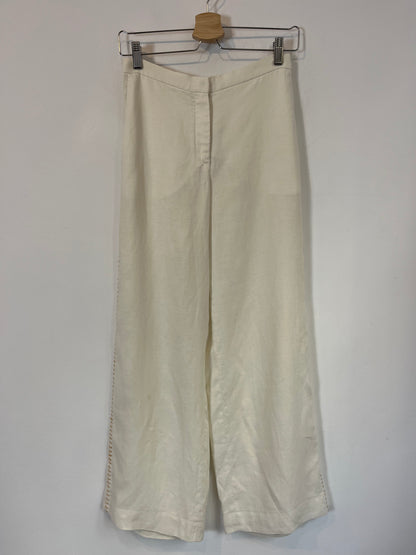 GUNEX. Pantalón textura color crudo costuras. T 36