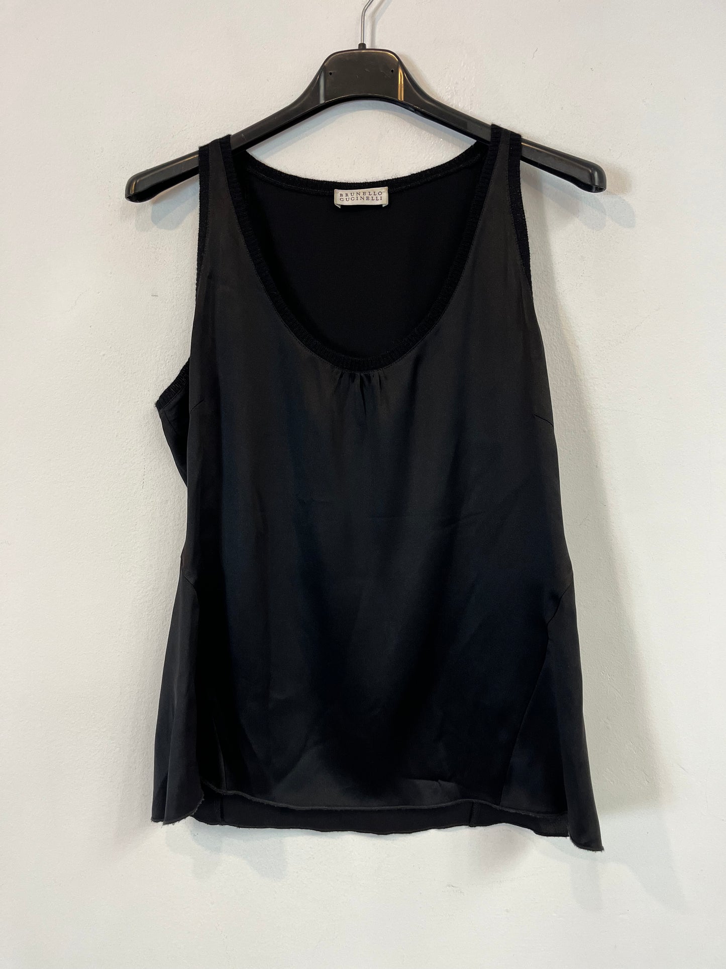 BRUNELLO CUCINELLI. Top negro seda y cashmere. T S