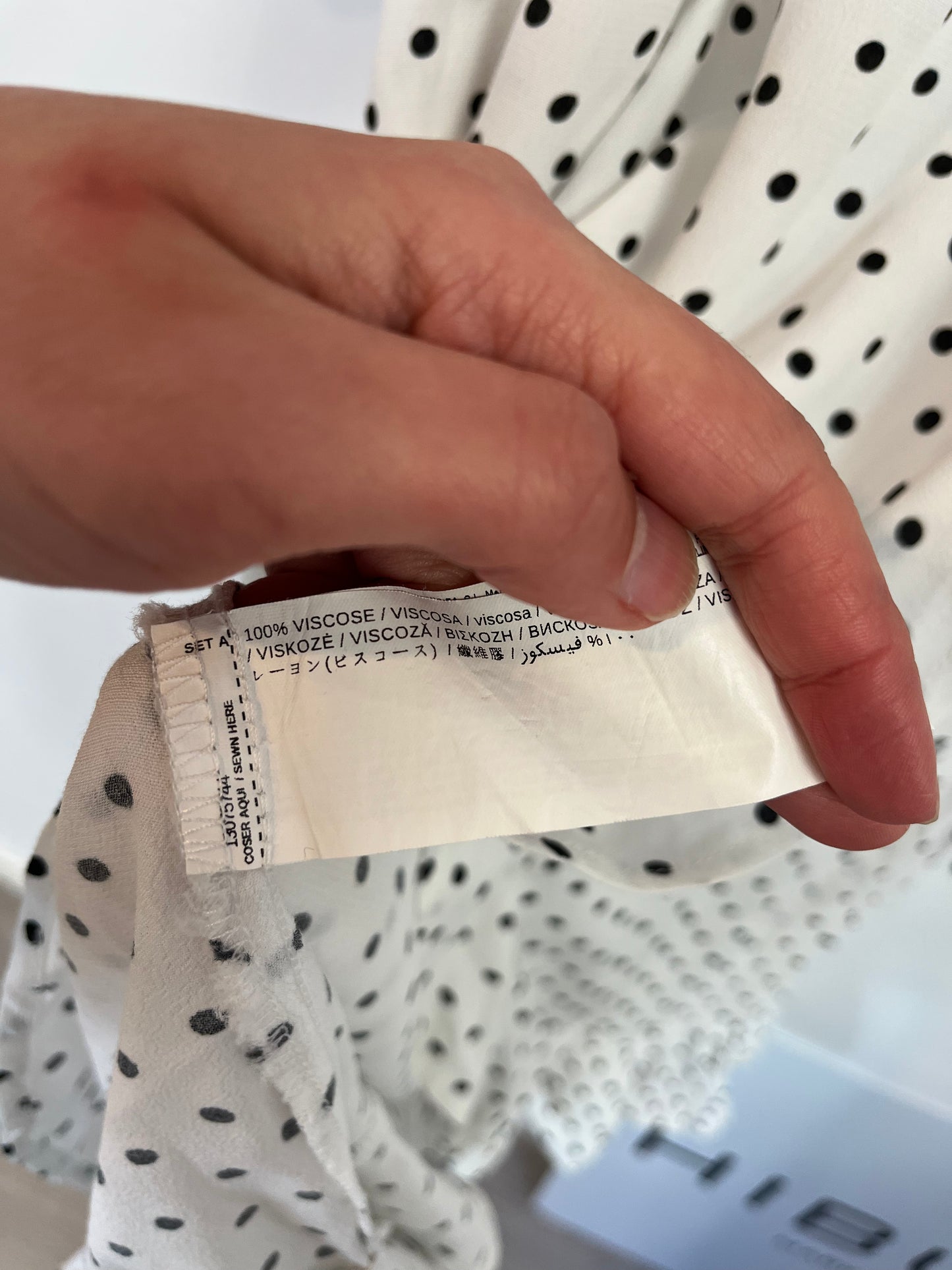 MANGO. Vestido blanco lunares. T L