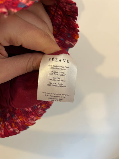 SÉZANE. Burgundy vest with TL print