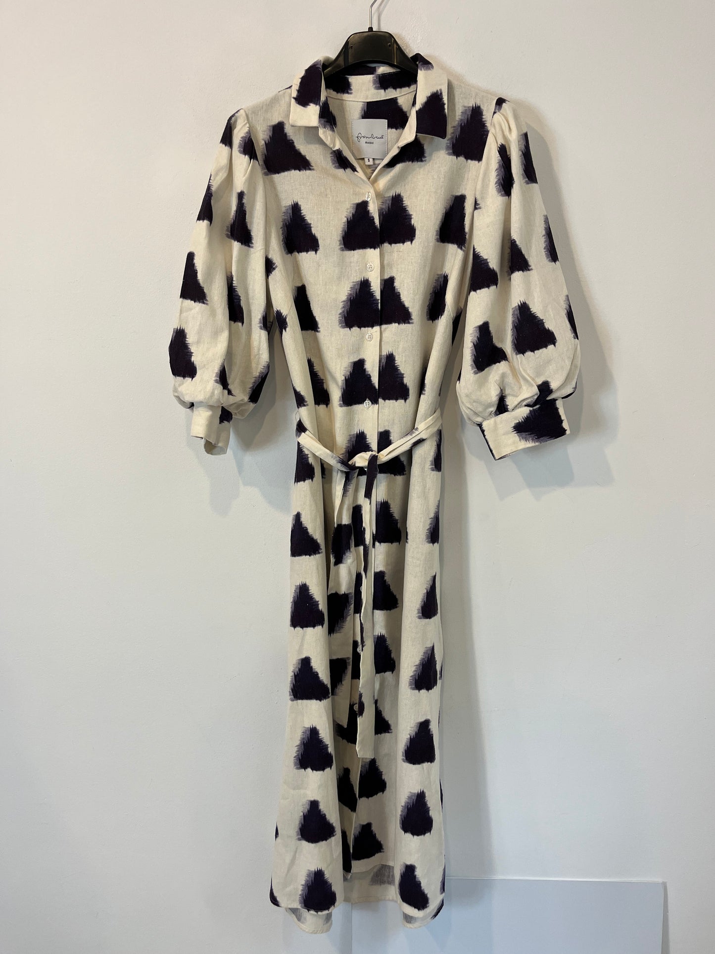 FRAMBUÁ. Shirt dress with linen Ts