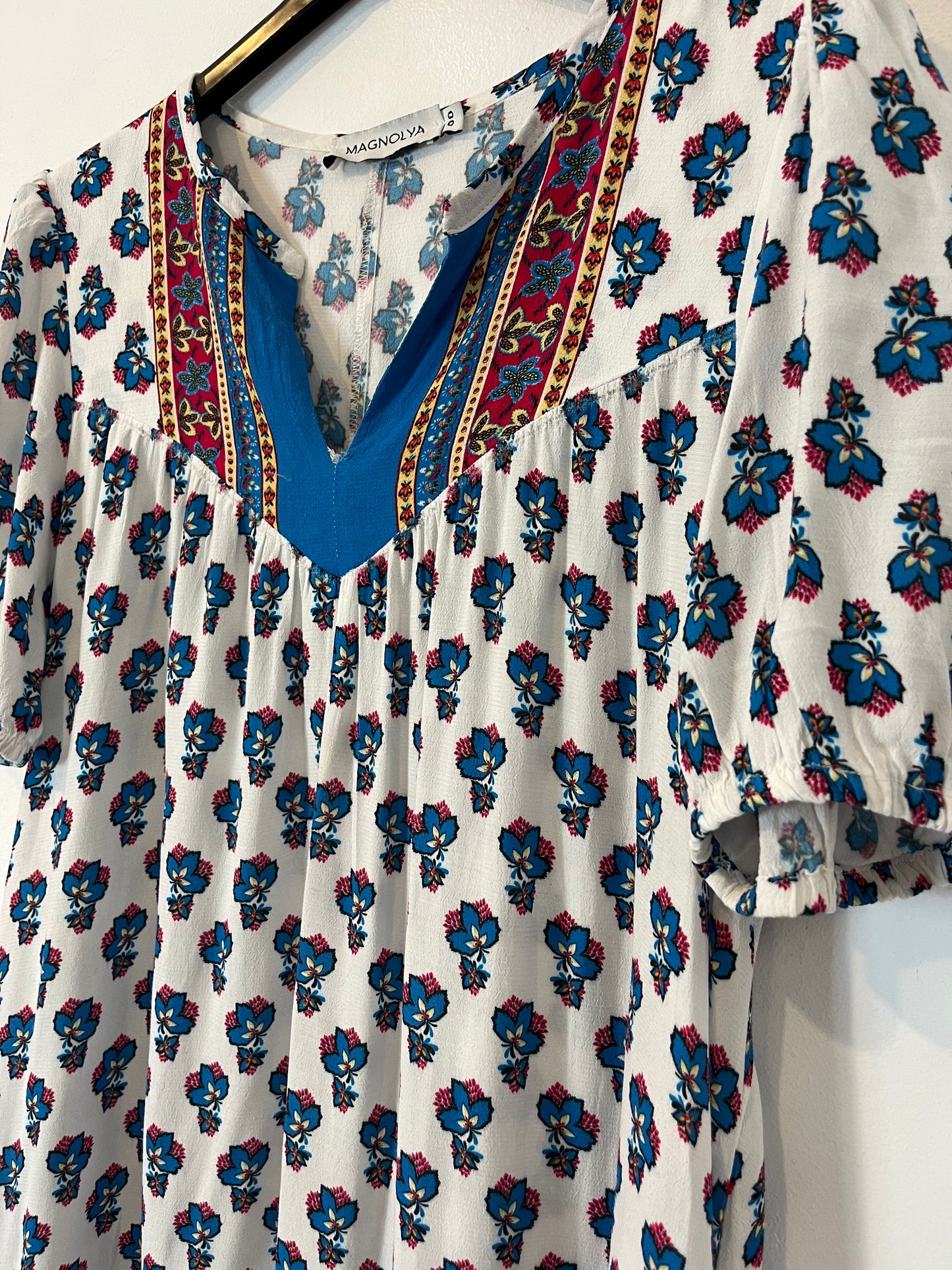 MAGNOLYA. Vestido blanco flores azules T.00(xs)