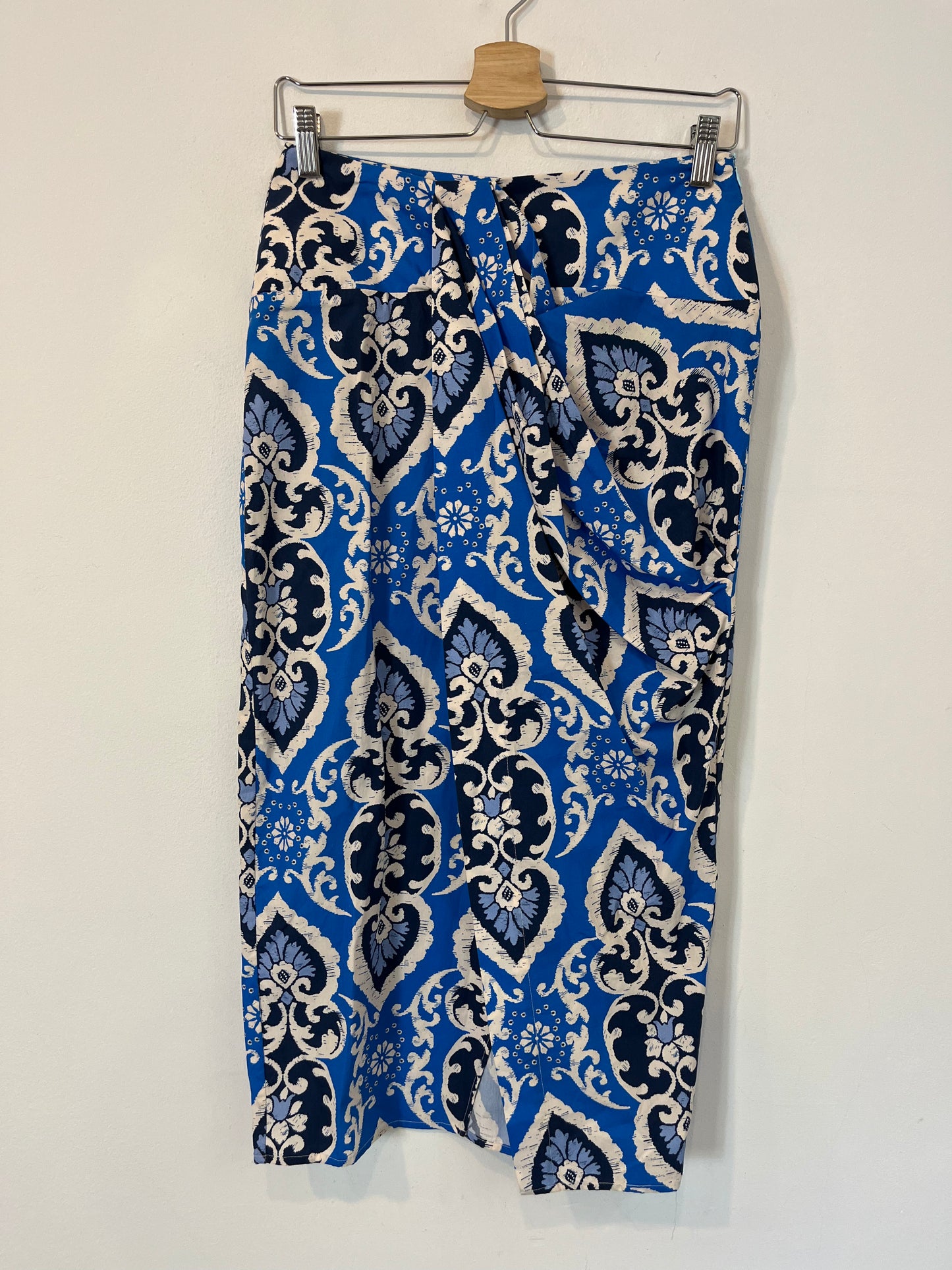 PADOVA. Wrapped sarong-effect midi skirt. T 8 (S)