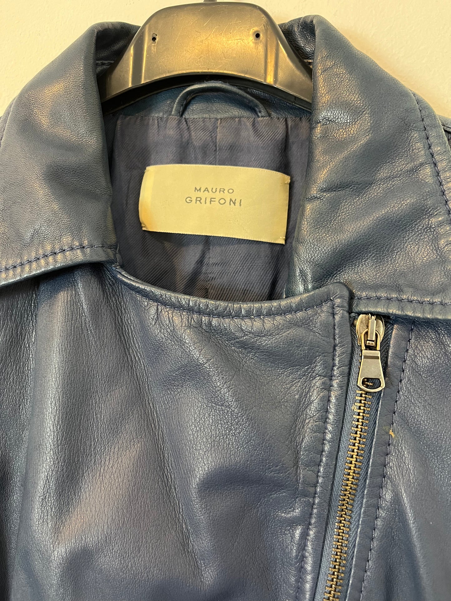 MAURO GRIFONI. Cazadora piel azul. T S/M
