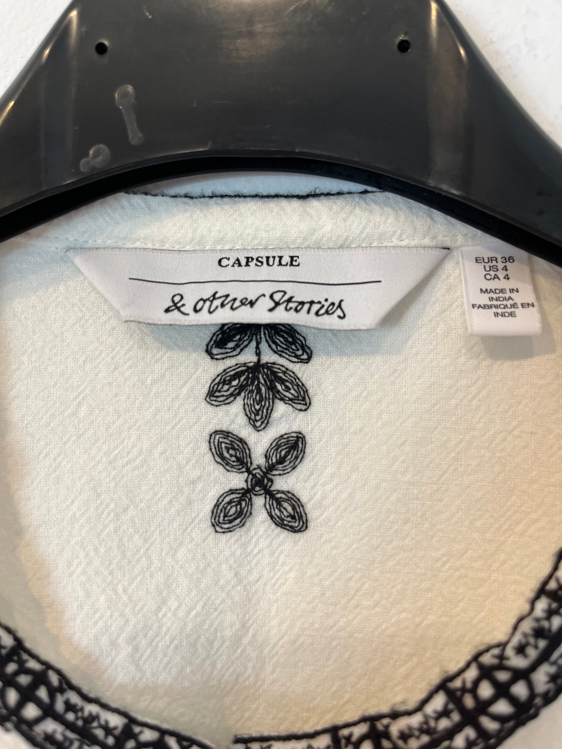 & OTHER STORIES CAPSULE. Embroidered white dress/kimono. TS Hibuy market & OTHER STORIES CAPSULE. Embroidered white dress/kimono. TS Hibuy market