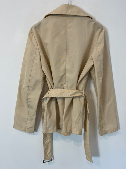 MAxMARA. Chaqueta beige textura ligera. T 38
