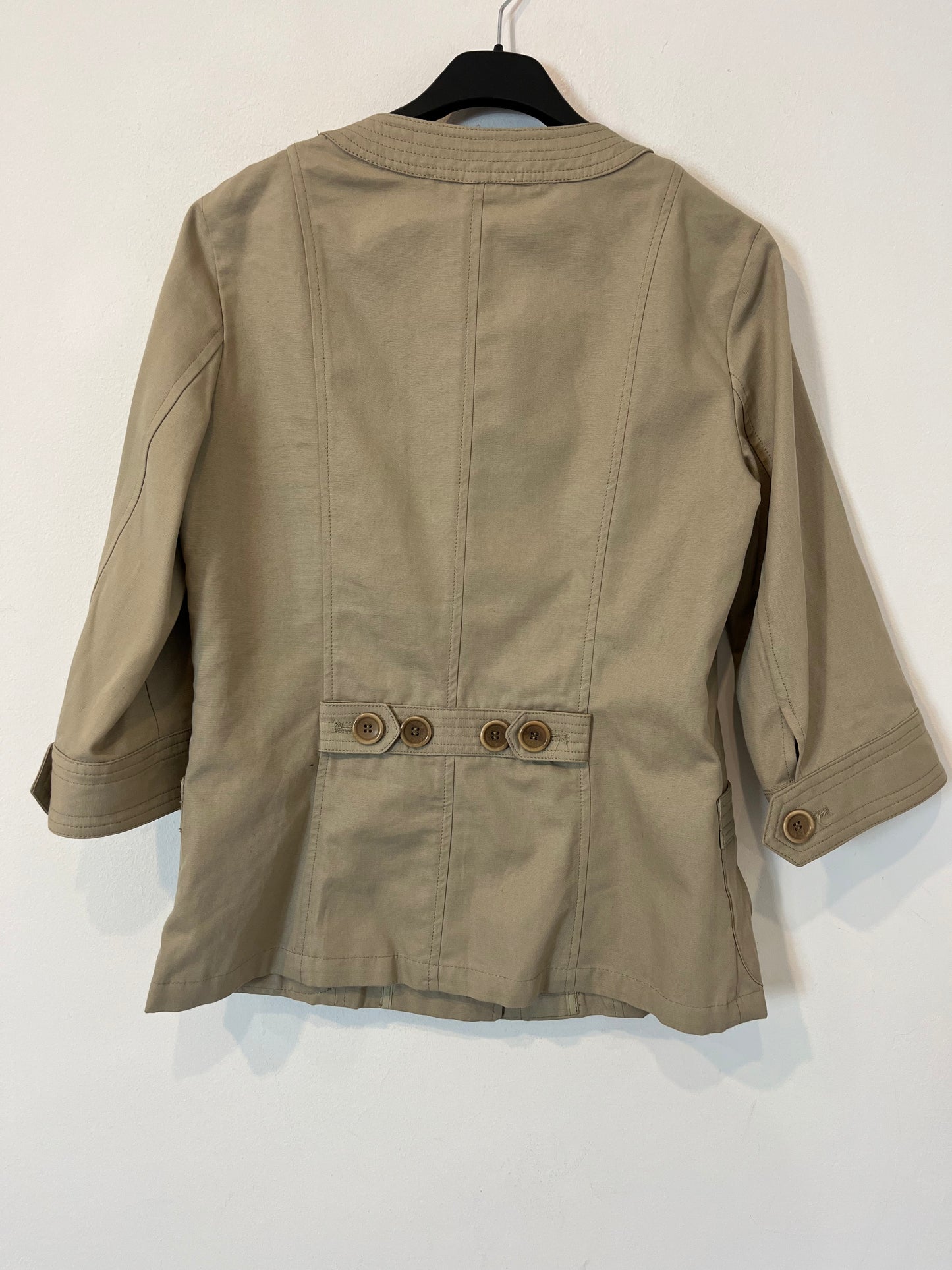 COMPTOIR DES COTONNIERS. Chaqueta color topo bolsillos. T 38